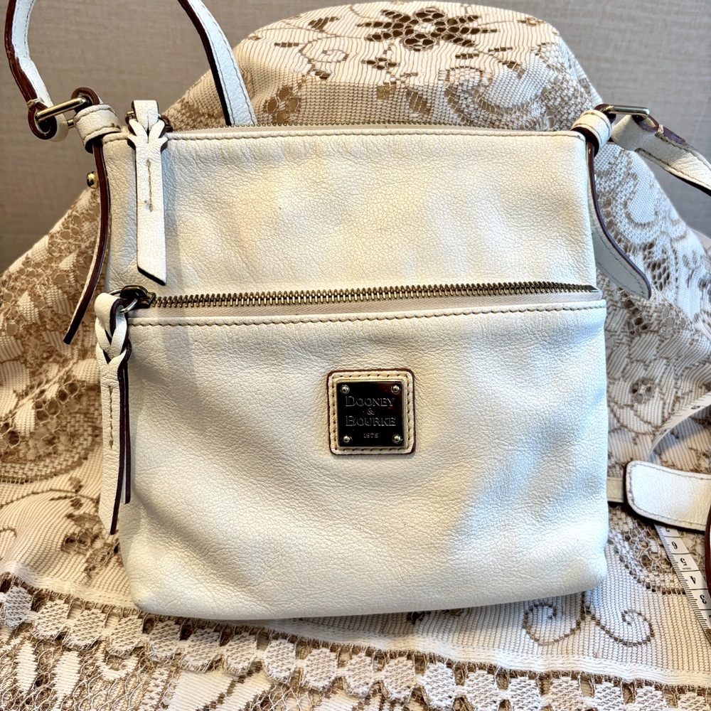 Dooney & Bourke | Pebble Leather | Cream Colored |Crossbody Bag